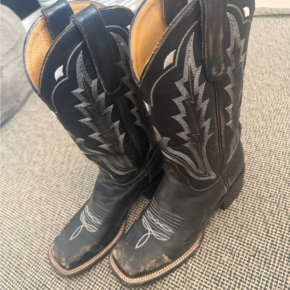 Idyllwind Black distressed Western Cowboy Boots